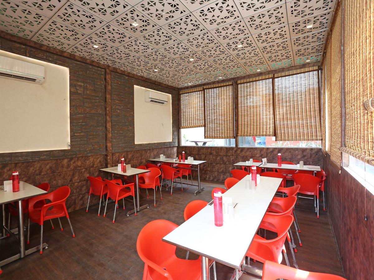 Sheel Gopal Vision Hotell Mathura Exteriör bild