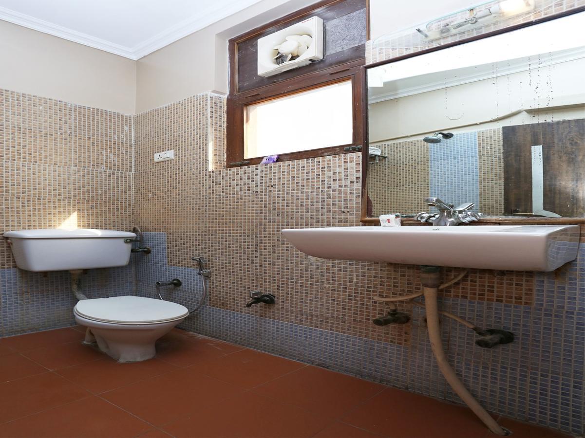 Sheel Gopal Vision Hotell Mathura Exteriör bild