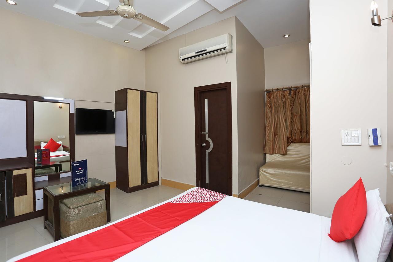 Sheel Gopal Vision Hotell Mathura Exteriör bild