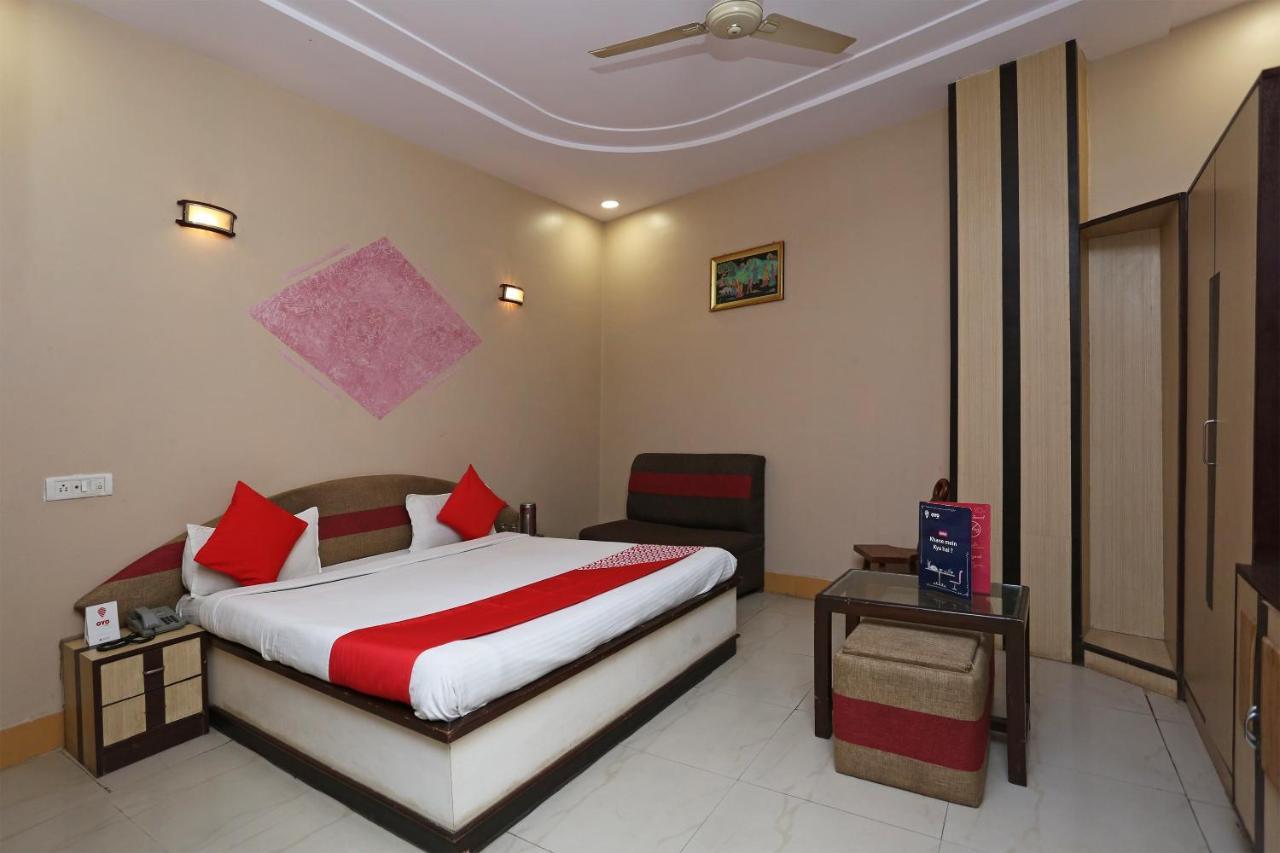 Sheel Gopal Vision Hotell Mathura Exteriör bild